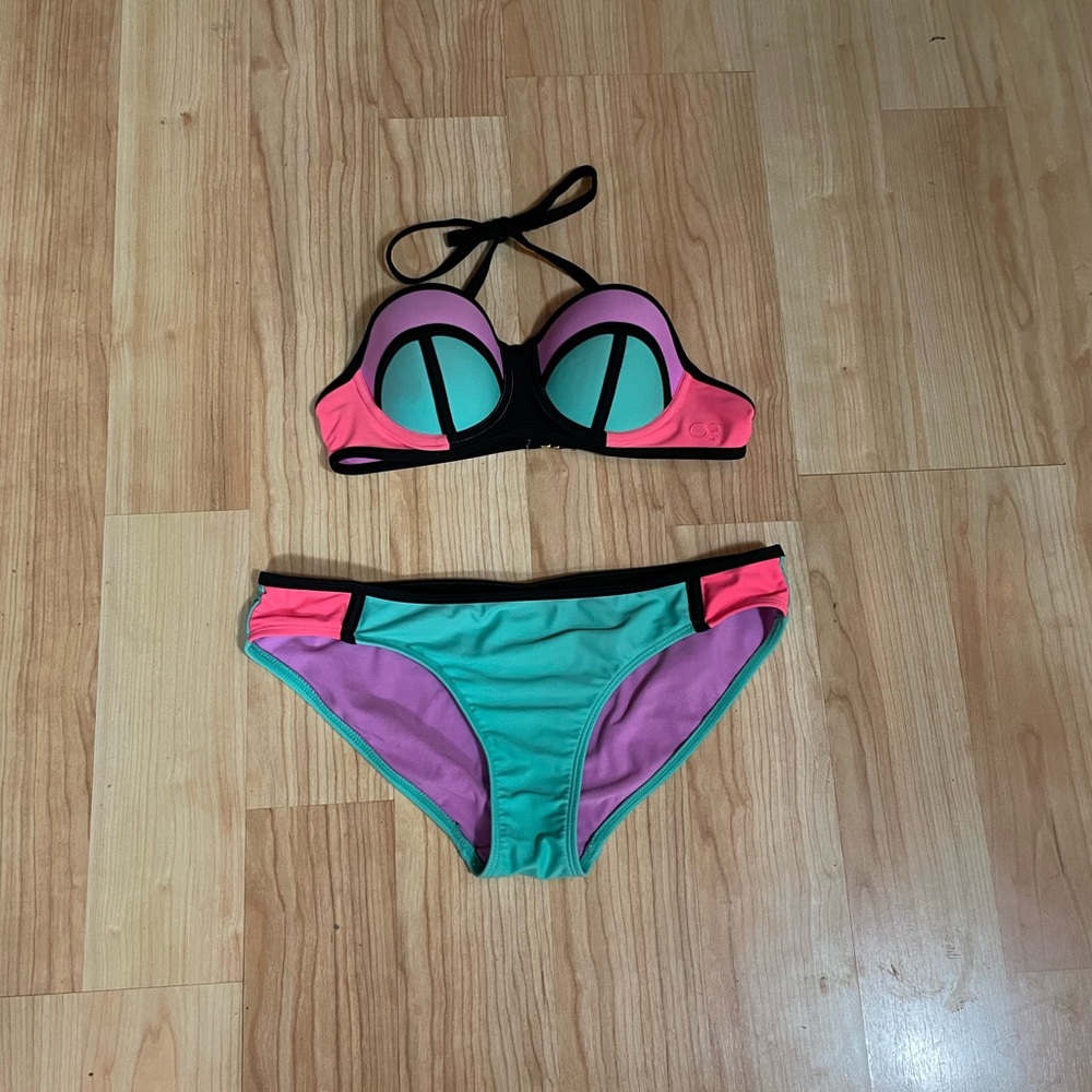Color block push-up bikini